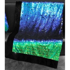 Green flip sequins blanket
